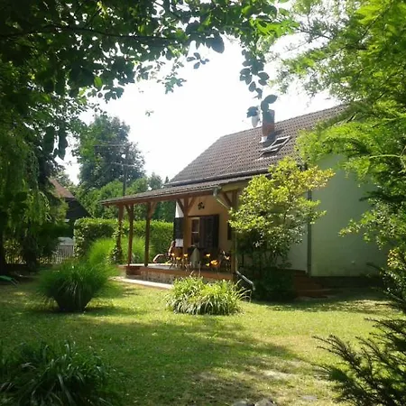 Balcsiház Badacsony Casa de Férias